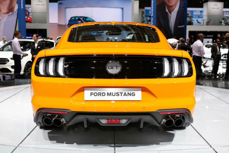 2017-Ford-Mustang-GT-8.jpg